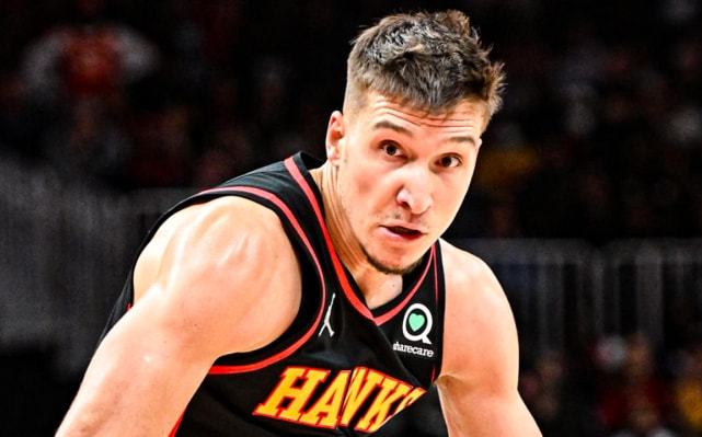 青岛西海岸总经理：郑智确实是球队新任主帅候选人之一（青岛西海岸总经理确认：郑智进入新任主帅候选名单）