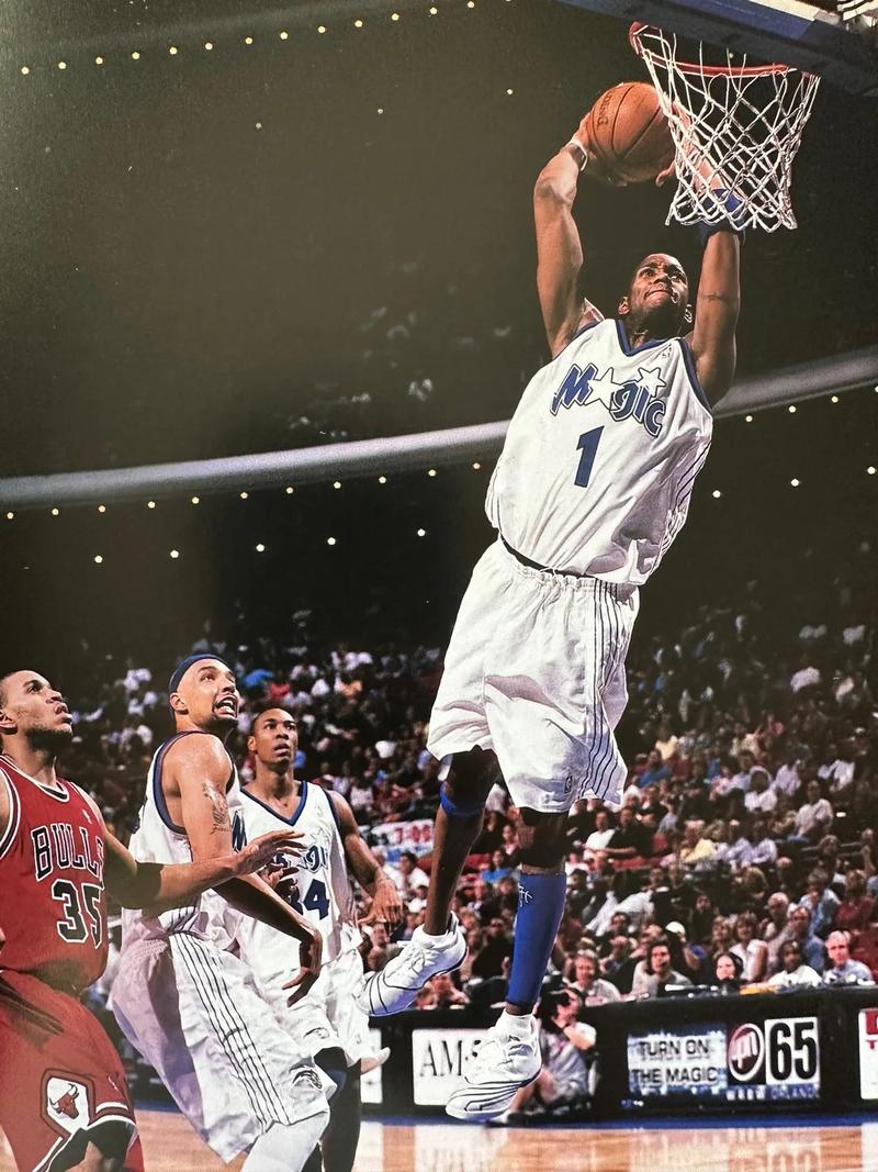 被偷家，意媒：巴斯托尼踢欧冠时家中进贼，丢失多块名牌手表（意媒：巴斯托尼出战欧冠期间家中遭窃，多枚名表被盗）