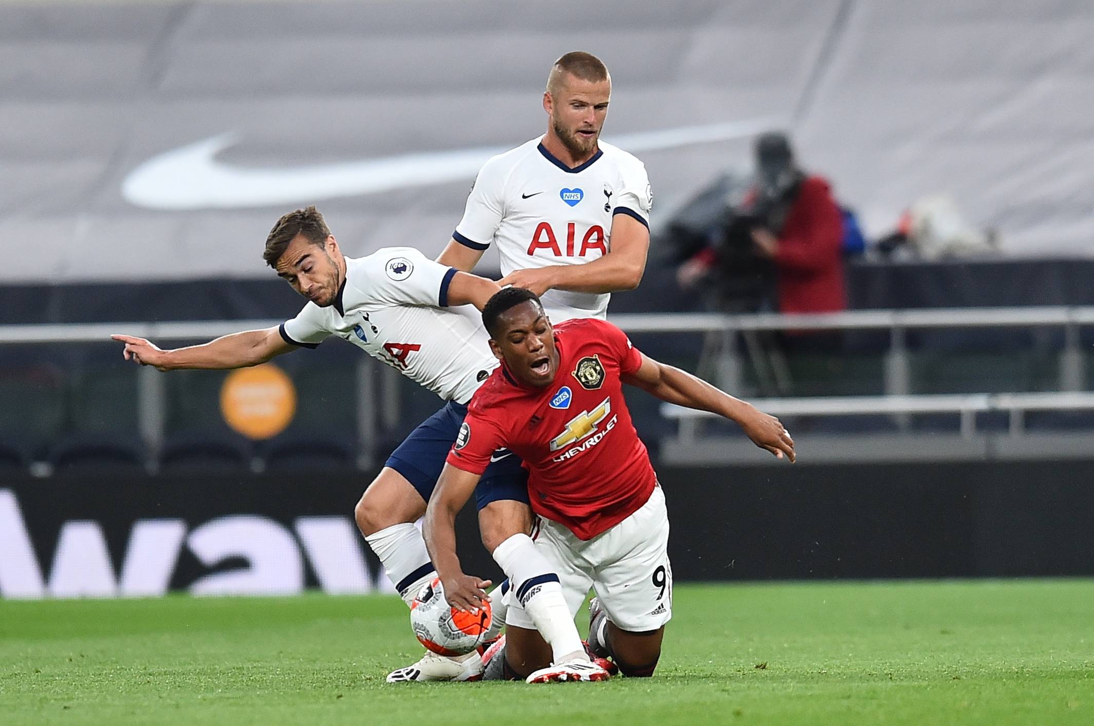 本轮亚冠精英观众人数：成都27836人居首，申花第4，海港第5（亚冠精英本轮上座人数榜：成都以27836人领跑，申花第4、海港第5）