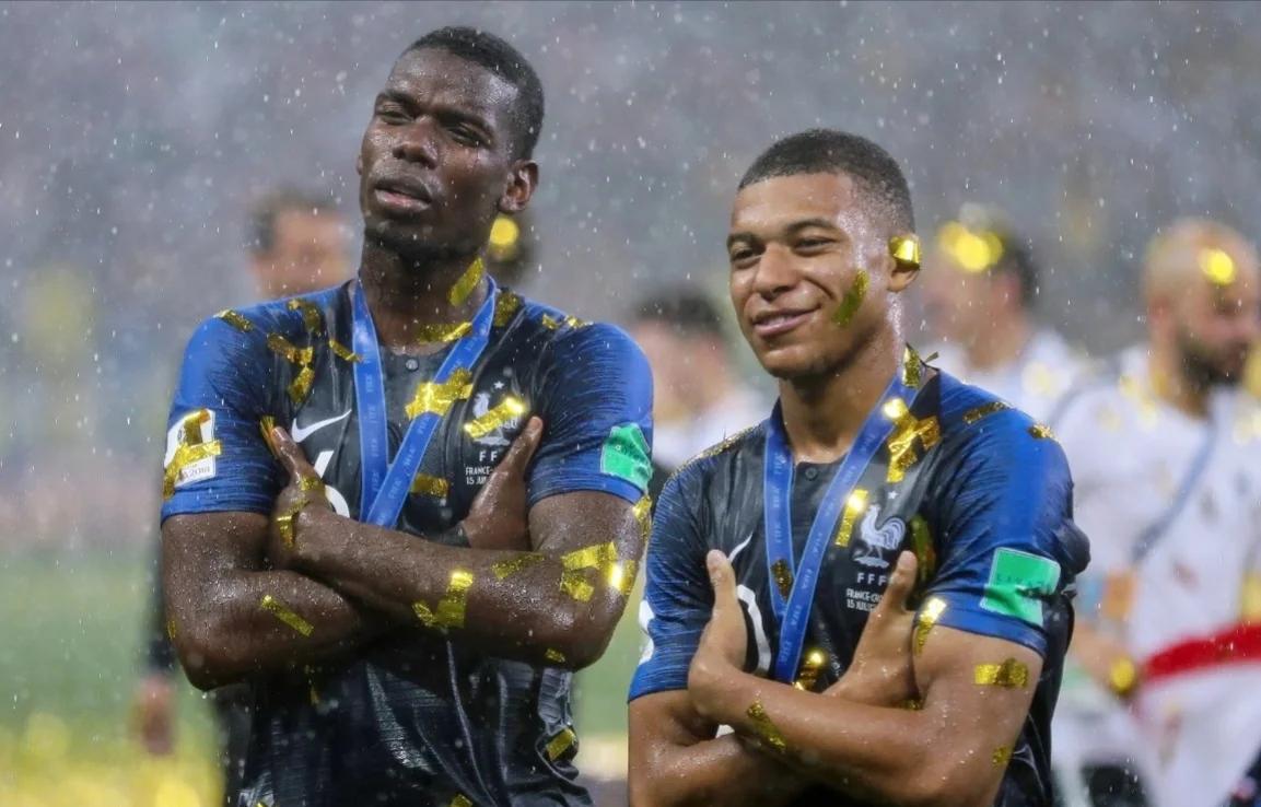 全网首发，足球纪录电影《决战梭鱼湾》明日12：00登陆爱奇艺（明日12：00，足球纪录电影《决战梭鱼湾》全网首发，上线爱奇艺）