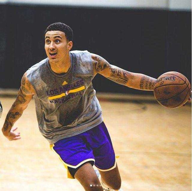 澳超战报：布鲁克弑旧主，奥克兰FC 2-0西悉尼流浪者（澳超快讯：布鲁克反戈破门，奥克兰FC2-0西悉尼流浪者）