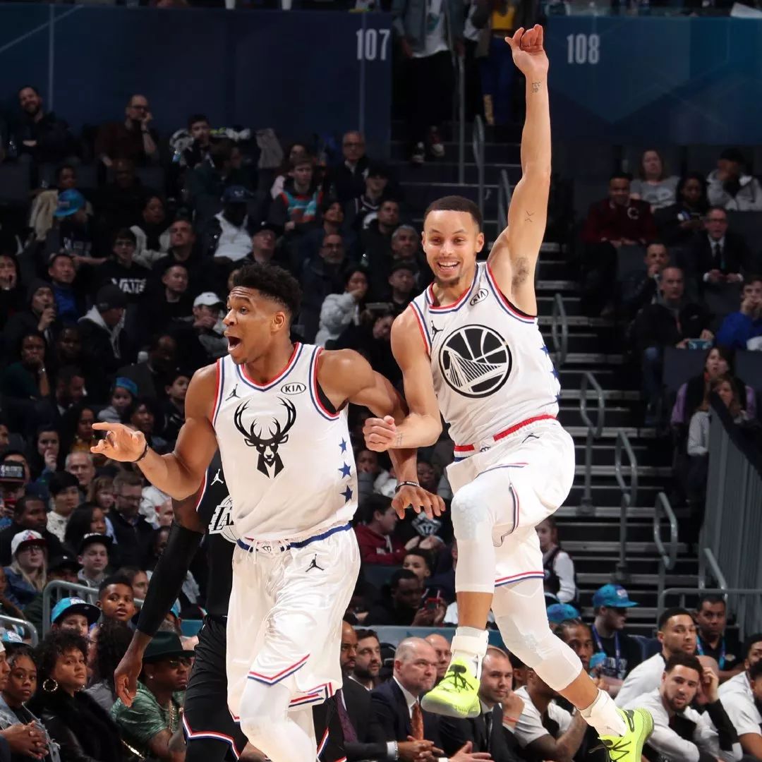 因净胜球劣势不幸降级！官方：熊本深红主帅大木武离任（净胜球落后遗憾降级，官方宣布熊本深红主帅大木武卸任）