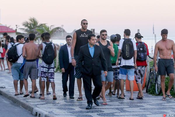 非洲杯战报：马尔穆什破门，萨拉赫绝杀，埃及2-1津巴布韦（非洲杯：马尔穆什建功，萨拉赫绝杀制胜，埃及2-1击退津巴布韦）