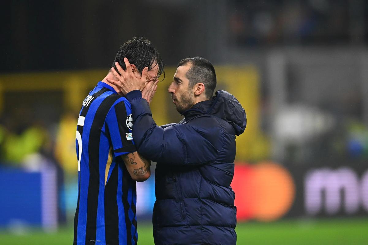 高度优势！威金顿突破抛传助攻徐昕空接得分（身高优势尽显！威金顿突破高抛助攻徐昕空接命中）