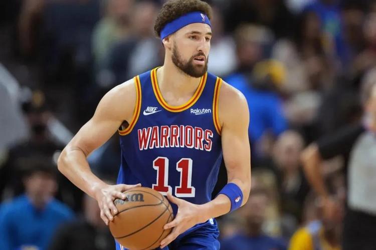 罗马诺：曼联视若昂-戈麦斯为机会型选择，前提是狼队愿放人（罗马诺：若狼队点头，曼联将把若昂-戈麦斯列为机会引援）