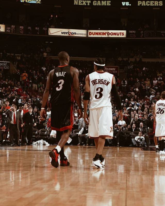 埃迪·豪：球队没有足够球员进行轮换，欧冠目标是晋级淘汰赛（埃迪·豪：阵容深度不足难以轮换，欧冠目标锁定淘汰赛席位）