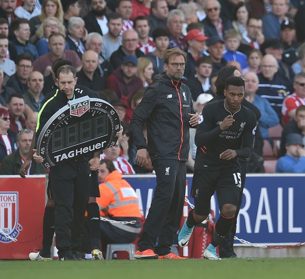 弗利克双喜临门：费尔明和德容回归（弗利克喜迎利好：费尔明与德容复出）