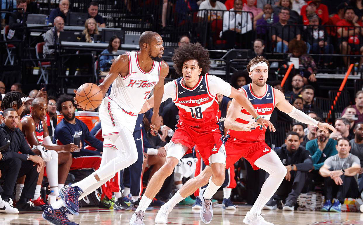 打疯了！国米横扫科莫登顶，劳塔罗回应质疑，齐沃激活水货太神（国米横扫科莫登顶！劳塔罗用表现回击质疑，齐沃点石成金激活昔日水货）