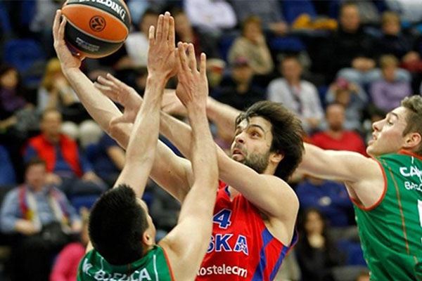 巴洛特利：现在的足球对抗更激烈，我认为自己仍能有出色表现（巴洛特利：当今足球对抗更强烈，我依然有能力踢出高水平）